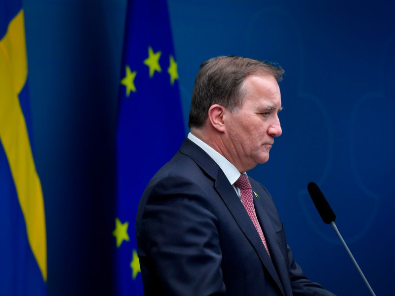 Swedish PM loses no-confidence vote, toppling govt