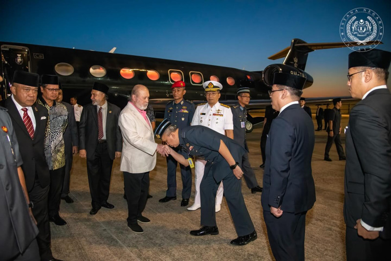 King of Malaysia Sultan Ibrahim returns home after medical treatment