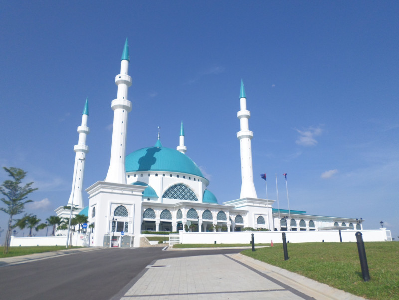 TMJ orders ban on political propaganda in Johor mosques, surau: report