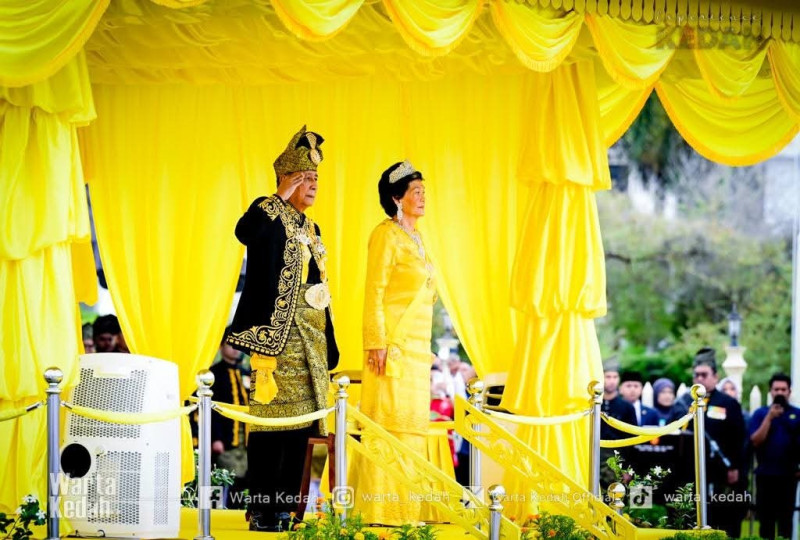 Sultan of Kedah urges civil servants to uphold integrity and dedication