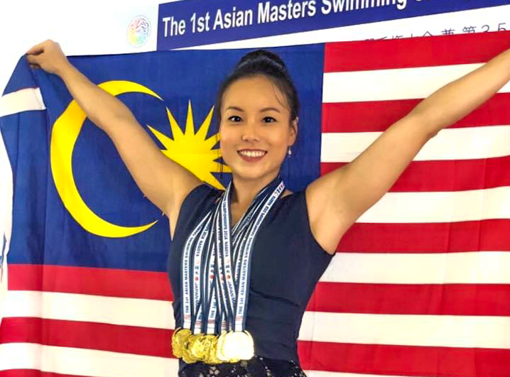 Mother of three Cindy Ong defeats national swimmer in 50m sprint event