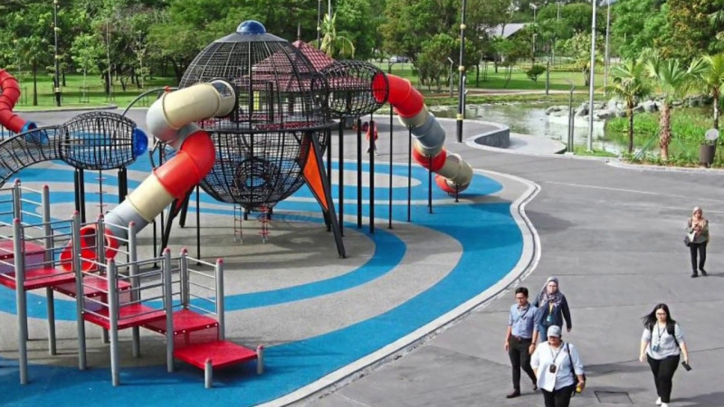 Lawmakers urge KL City Hall to open parks