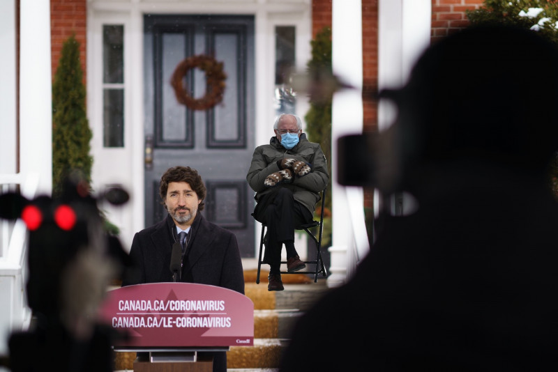 Trudeau co-opts Sanders meme to urge Canadians from travelling