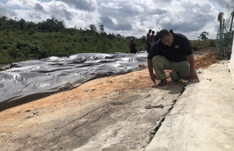 Melaka township residents fear possible landslide after soil subsidence