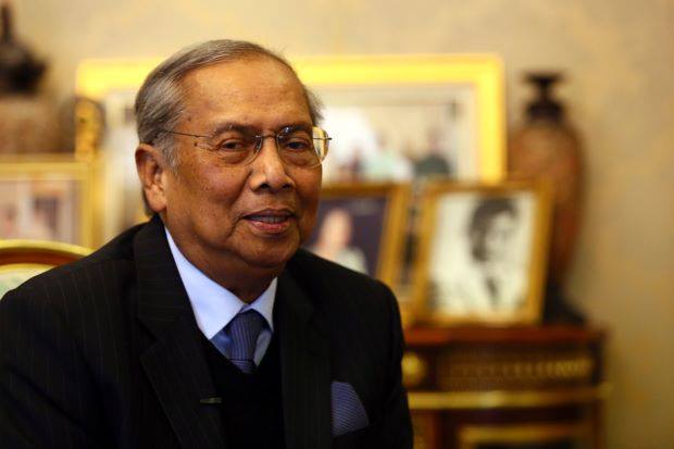 Chinese educationists pay glowing tribute to late CM Adenan for his courage 