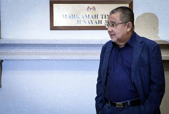 Isa Samad's 'Tan Sri' title revoked