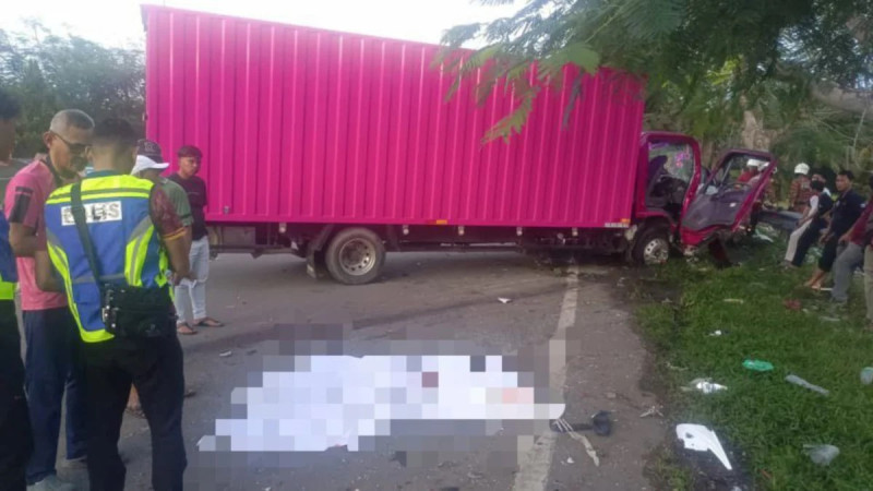 Young couple killed after out-of-control lorry crashes into motorcycle in Tawau