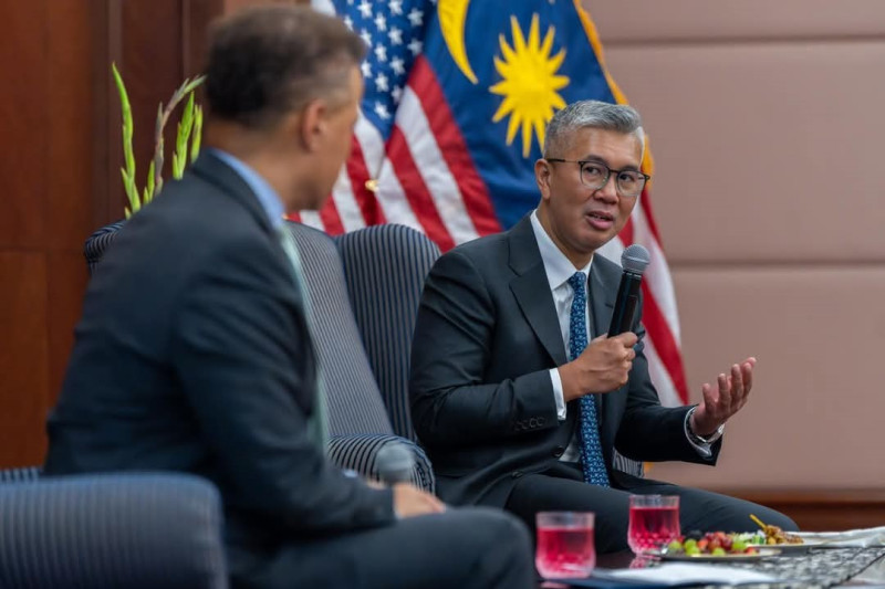 Tengku Zafrul: ASEAN must embrace reform to navigate global economic fragmentation