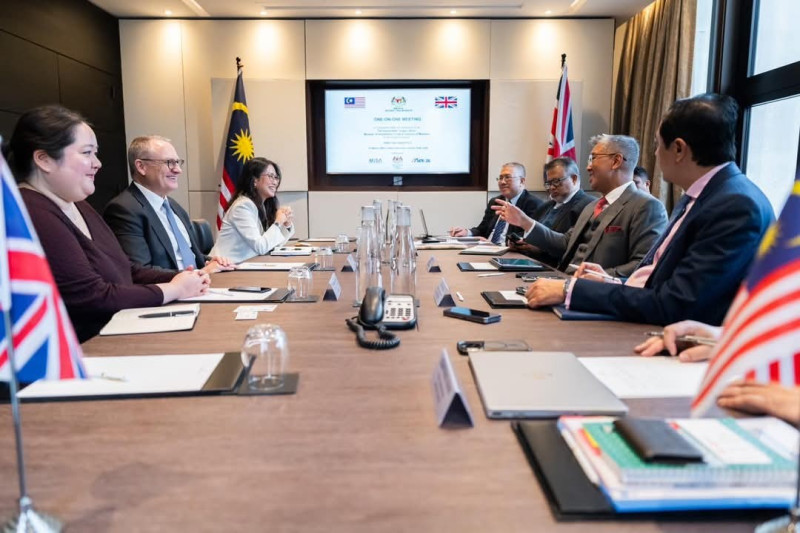 Tengku Zafrul highlights ASEAN's future goals at business forum