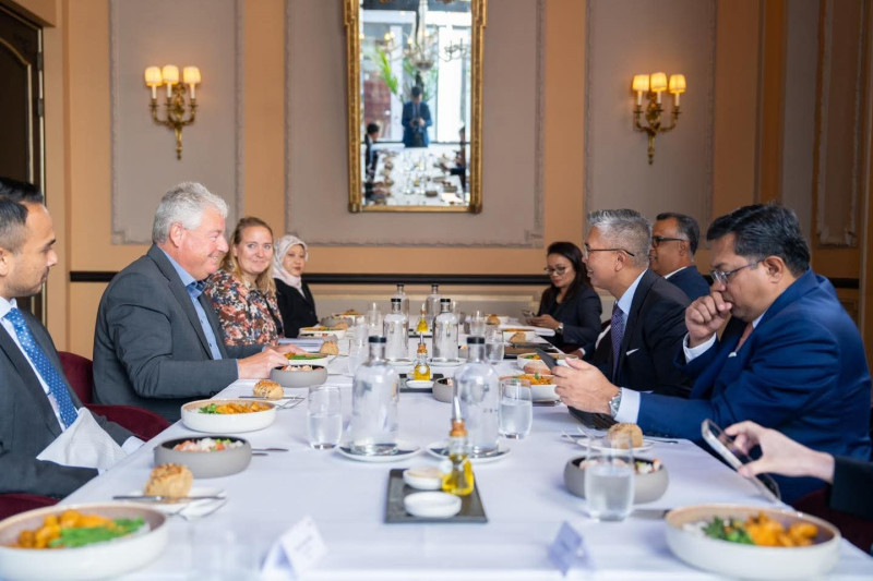Malaysia - Netherlands seal semiconductor pact to strengthen global supply chain
