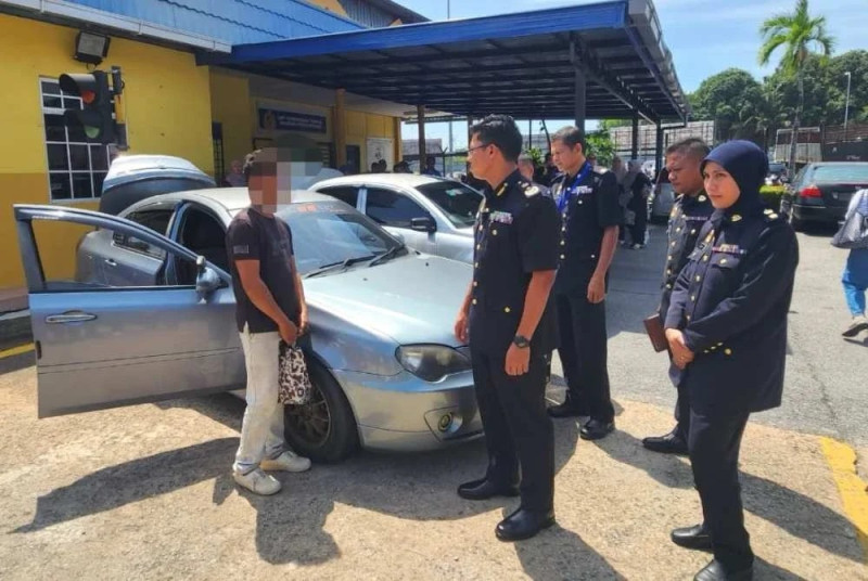 Rohingya refugees exploiting private vehicles for illegal commercial gains in Terengganu