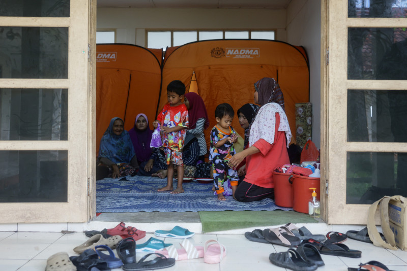 Authorities relocate 1,600 victims in T’ganu as floods submerge relief centres