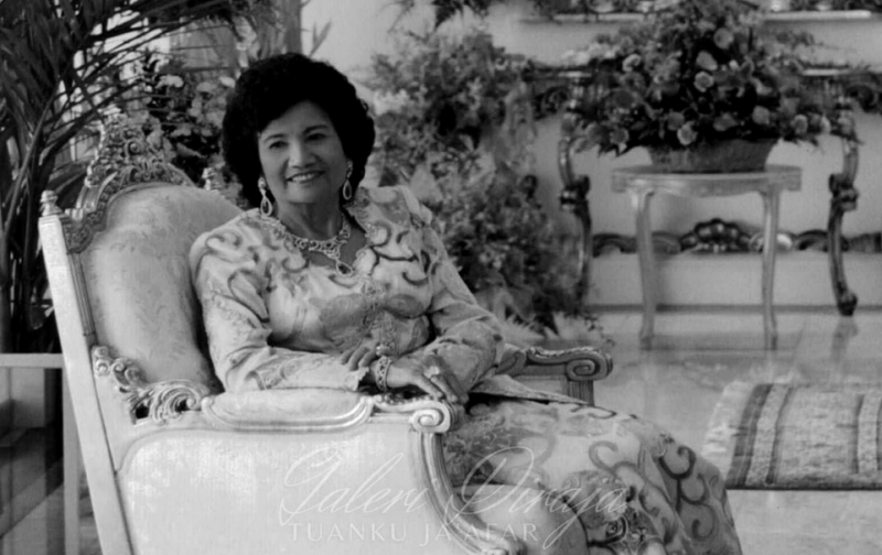 Former queen Tunku Ampuan Najihah laid to rest in Negri mausoleum