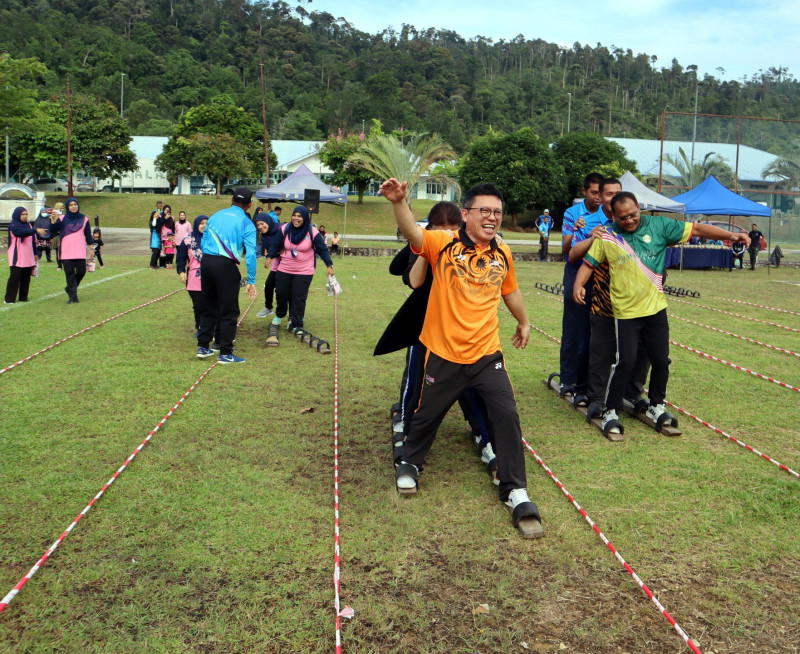Play more sports at family, community level: Ti Lian Ker