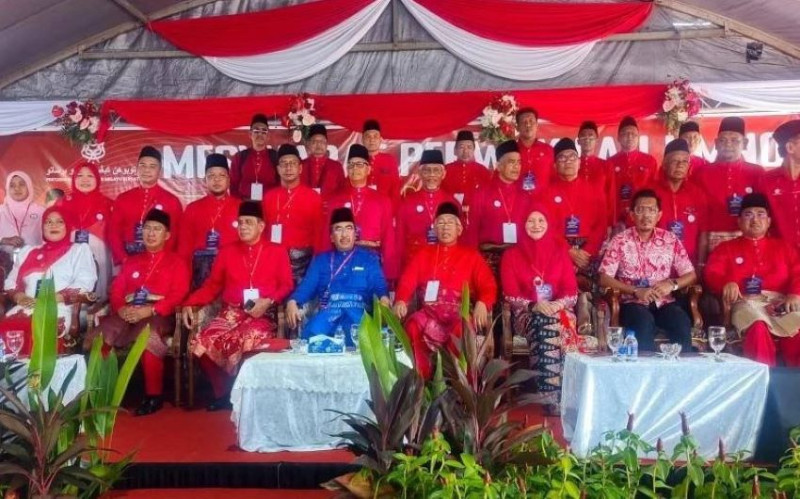 UMNO leaders must embrace power-sharing to ensure political stability, says Johari