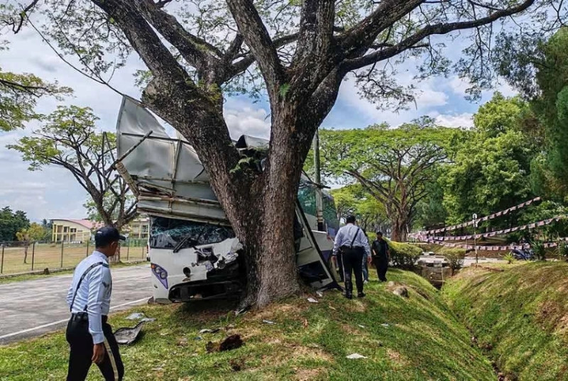 JPJ to conduct safety audit on bus operator after crash injures schoolchildren