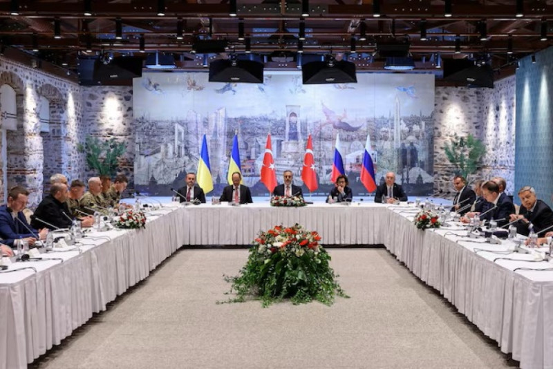 Ukraine calls on allies to keep pressure on Russia after talks yield no ceasefire