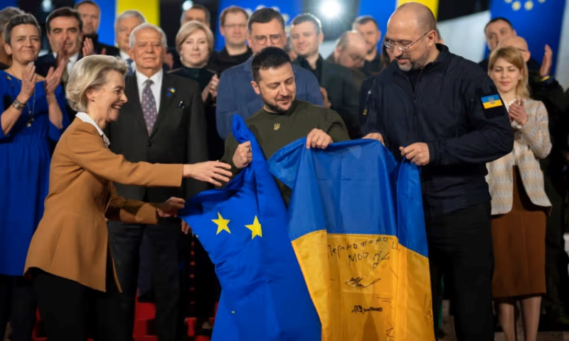 Ukraine pitches tougher Russia sanctions plan to EU as US wavers
