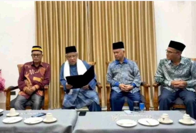 Undang Yang Empat files originating summons to obtain minutes of DKU special meeting 