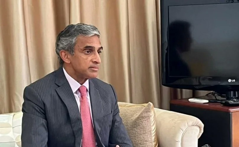 Comedian who ridiculed MH370 no longer Singaporean: high commissioner