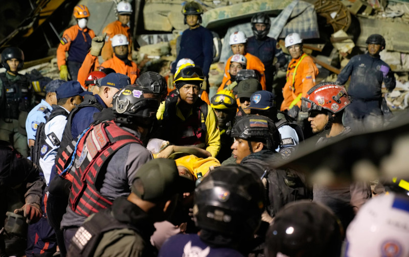 Twin earthquakes in Venezuela kills at least 32, injure hundreds