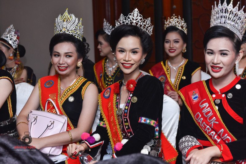 Johor Unduk Ngadau winner returns crown with 'humble and grateful heart'
