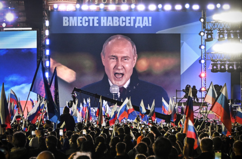 Putin signs bills to annex four regions of Ukraine