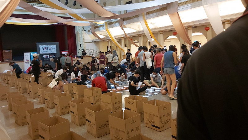 GE15: final rush to fly ballots from young M’sians abroad 