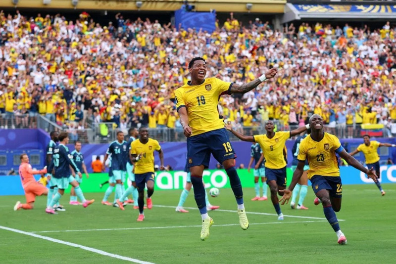 Ecuador fight back to shock Germany and reach knockout stage