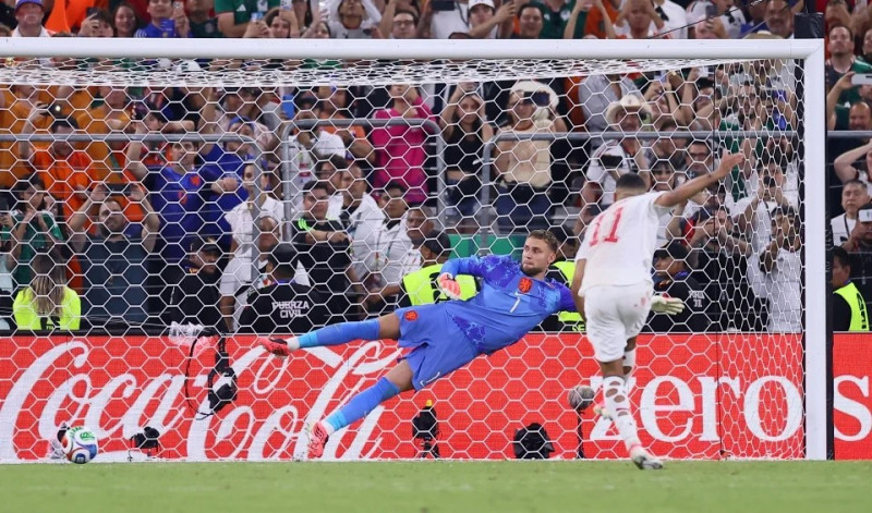 Morocco edge Netherlands on penalties to reach World Cup round of 16 in dramatic upset
