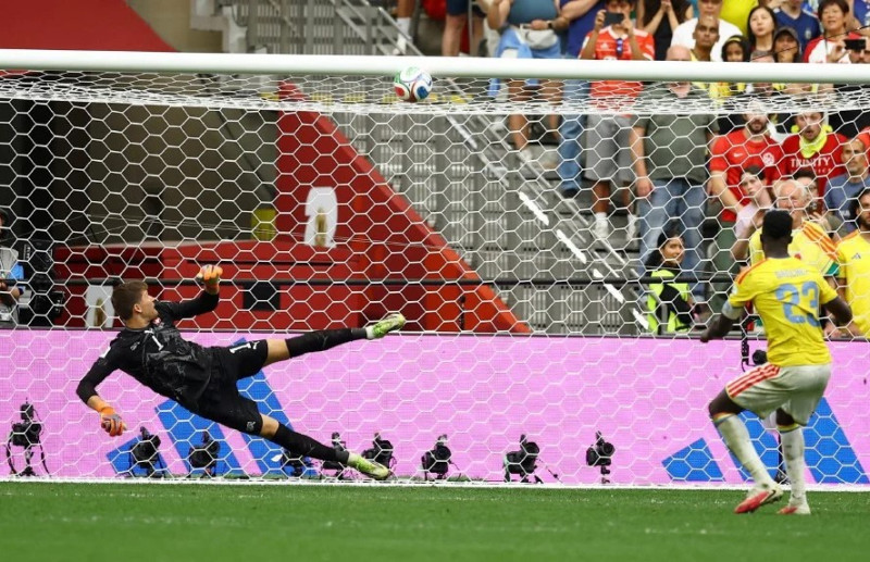 Switzerland ends 72-year quarter-final wait after dramatic penalty shootout victory over Colombia