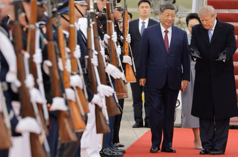 Xi arrives in Washington as US, China extends trade truce to January