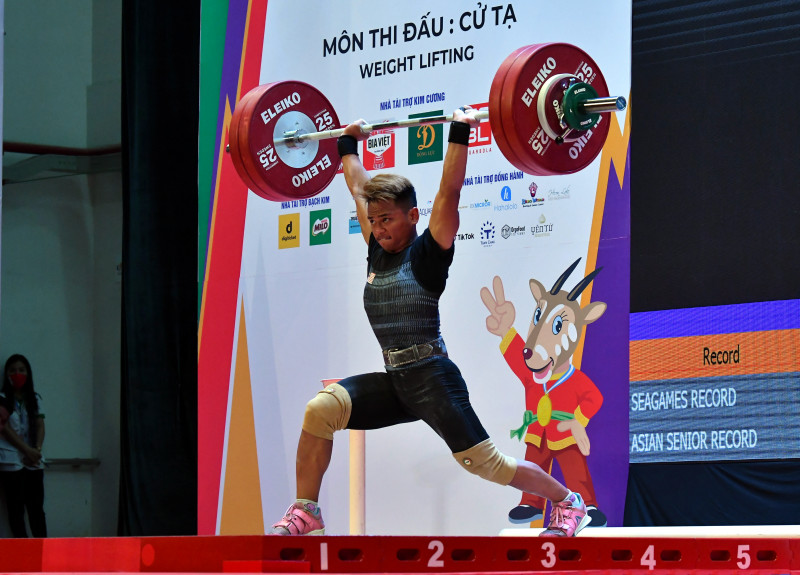 Commonwealth Games gold a heavy mission for weightlifter Aniq