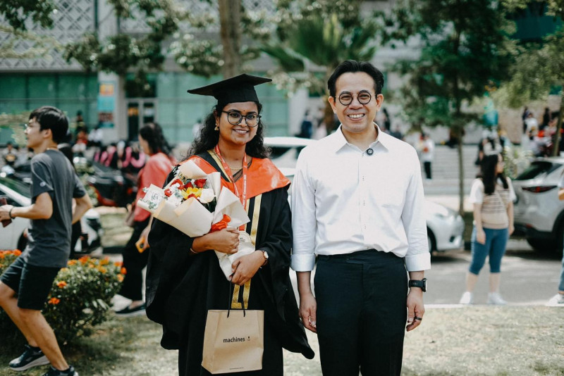 Steven Sim helps woman achieve dreams of becoming a doctor