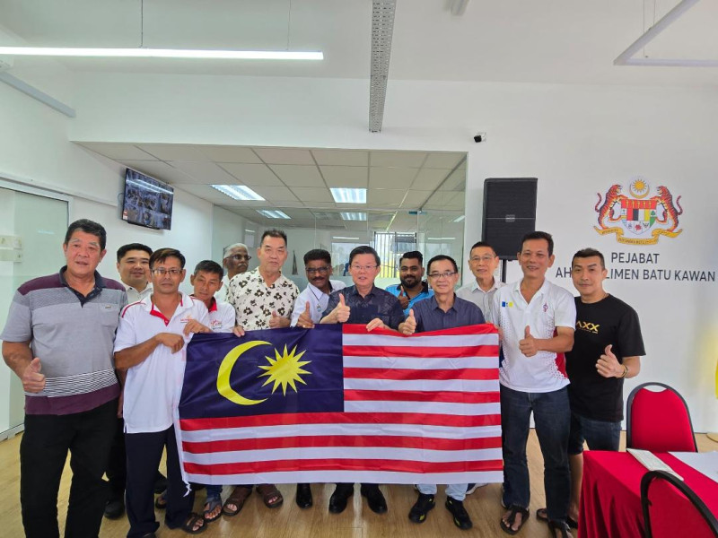 Stop exploiting upside down Jalur Gemilang incident for personal political mileage, says Penang CM