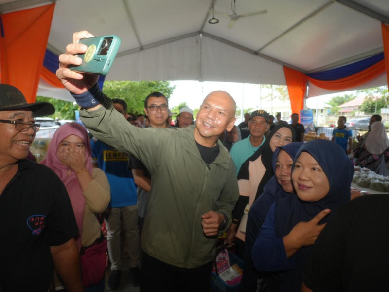 Minister rebuts Muhyiddin, says Petronas must help Sabah build its own ‘golden goose’