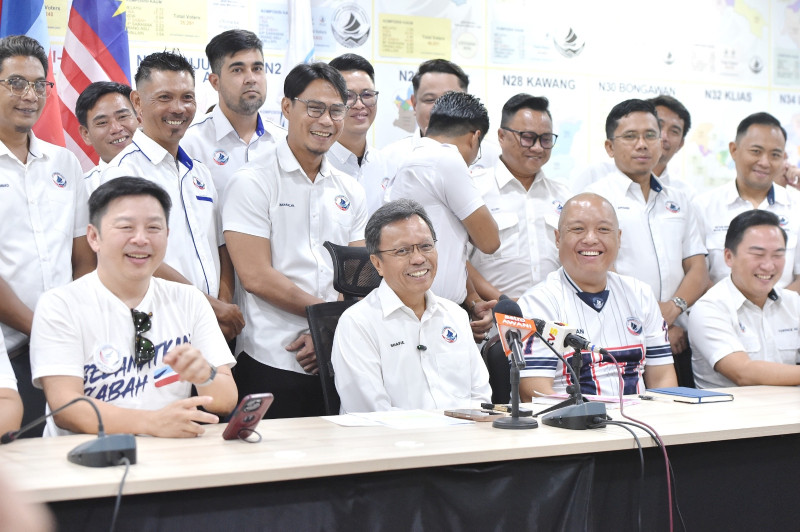 Shafie urges EC to find ways to enable all outstation Sabahans to vote