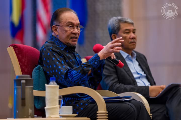 Govt in final hours to finalise trade deal with U.S. focusing on semiconductors, emerging tech