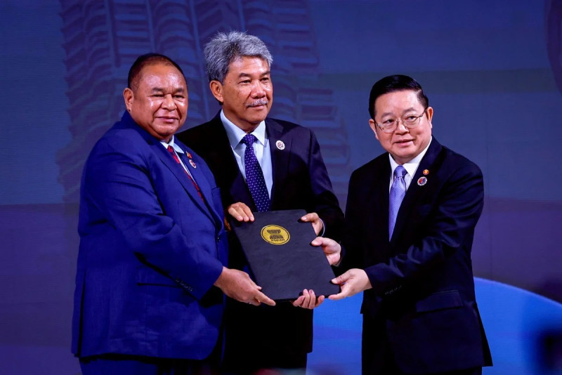 Timor-Leste officially joins ASEAN as eleventh member in historic ceremony at 47th Summit