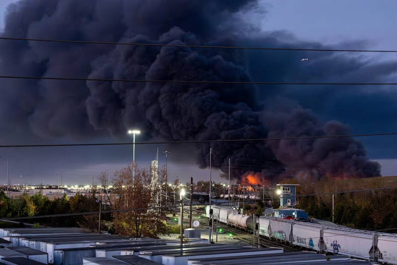 UPS cargo plane crash in Louisville kills 12, black boxes recovered 