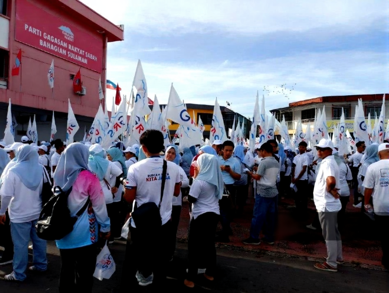 Early morning crowds usher in fierce contests on nomination day in Tuaran