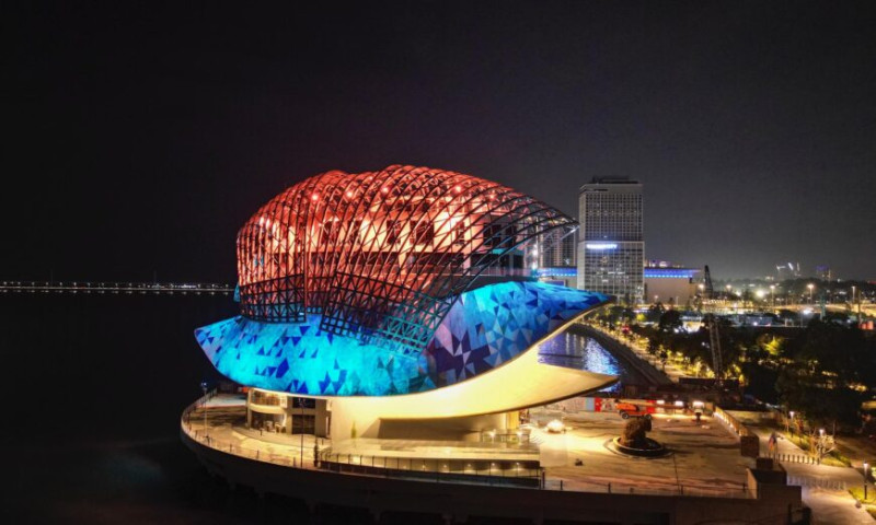 Art can play a key role in promoting peace and mutual understanding, says renowned artist