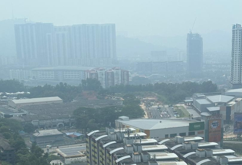 Parents worry over children’s exposure as haze worsens
