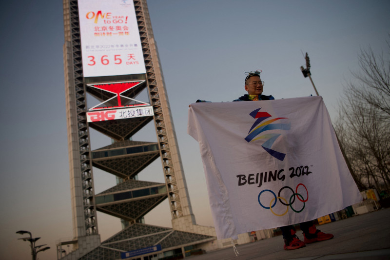 Winter Olympics: China battles new Covid outbreak