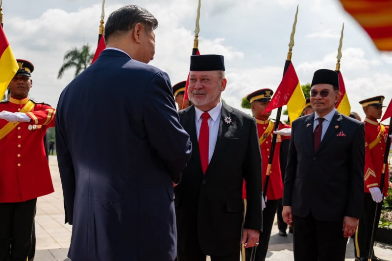 Xi: China ready to sign ASEAN Free Trade upgrade without delay