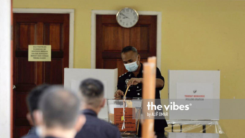 [VIDEO] Early voting process closes at 5pm