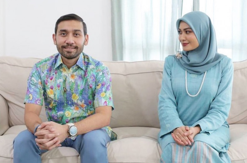 Rara ties the knot with widower