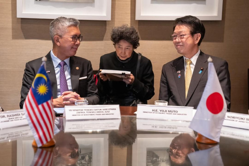 Malaysia - Japan discuss economic cooperation in AI and automotive sectors