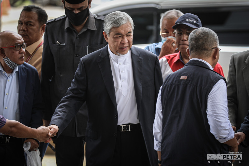 Zahid’s graft trial: court to decide on allowing contentious parts of defence witness’ statement