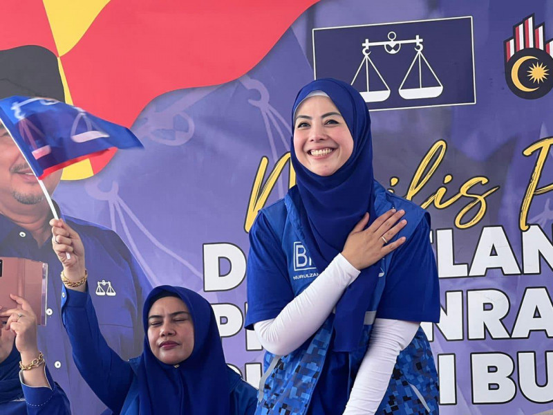 Zahid's daughter hits out at Anwar's aide over his 'hallucinations'
